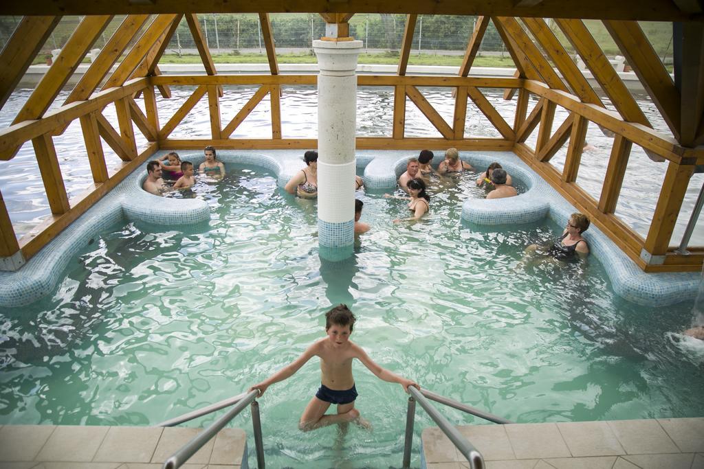 Egri Korona Borhaz Es Wellness Hotel Demjén Eksteriør bilde